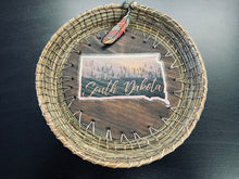 Load image into Gallery viewer, Pine needle basket XL