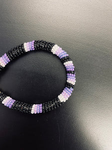 Bracelet beaded leather