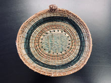 Load image into Gallery viewer, Pine needle basket XL