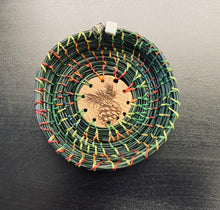 Load image into Gallery viewer, Pine Needle Basket XS