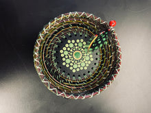 Load image into Gallery viewer, Pine needle basket LG