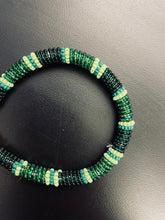 Load image into Gallery viewer, Bracelet beaded leather